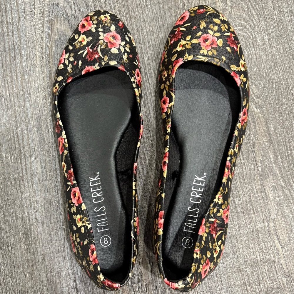 Falls Creek Women's Floral Flats - Black and Red